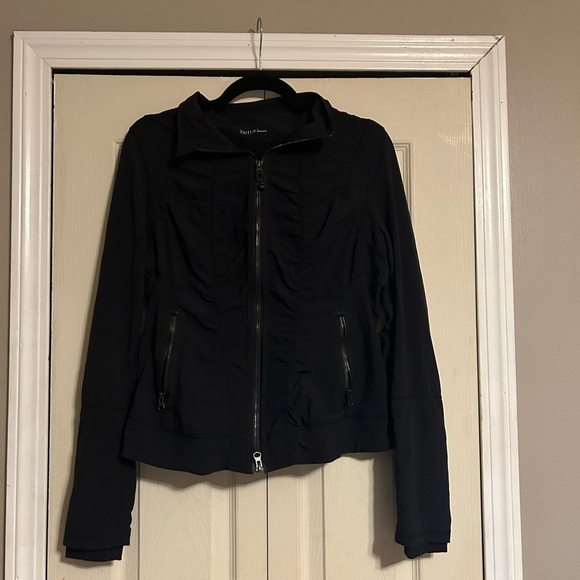 Zella Black Full-Zip Jacket - Picture 1 of 7
